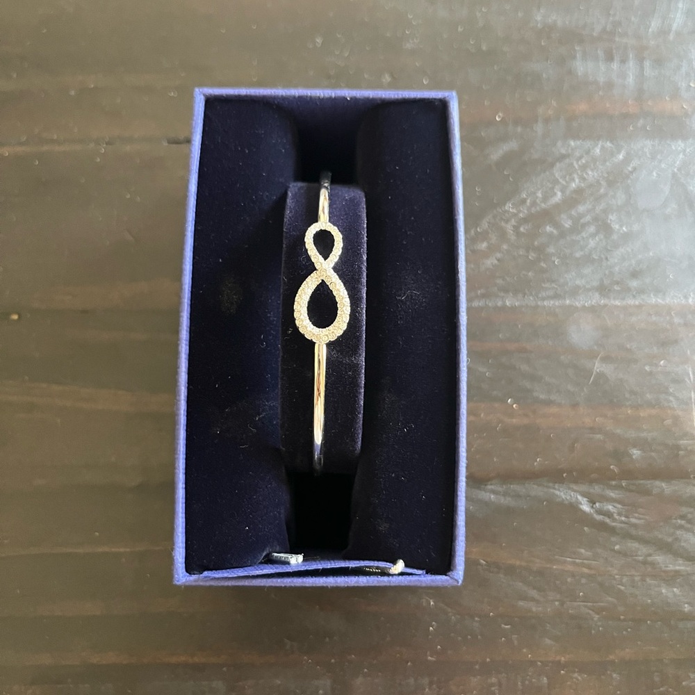 NWT Swarovski Silver Crystal Infinity Bracelet